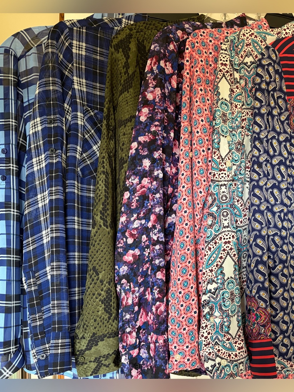 Express Portofino Mixed Pattern Button-Up Tops -Size Small